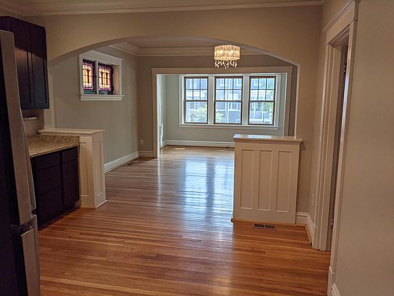 3rd image of 3663 Botanical Ave #1