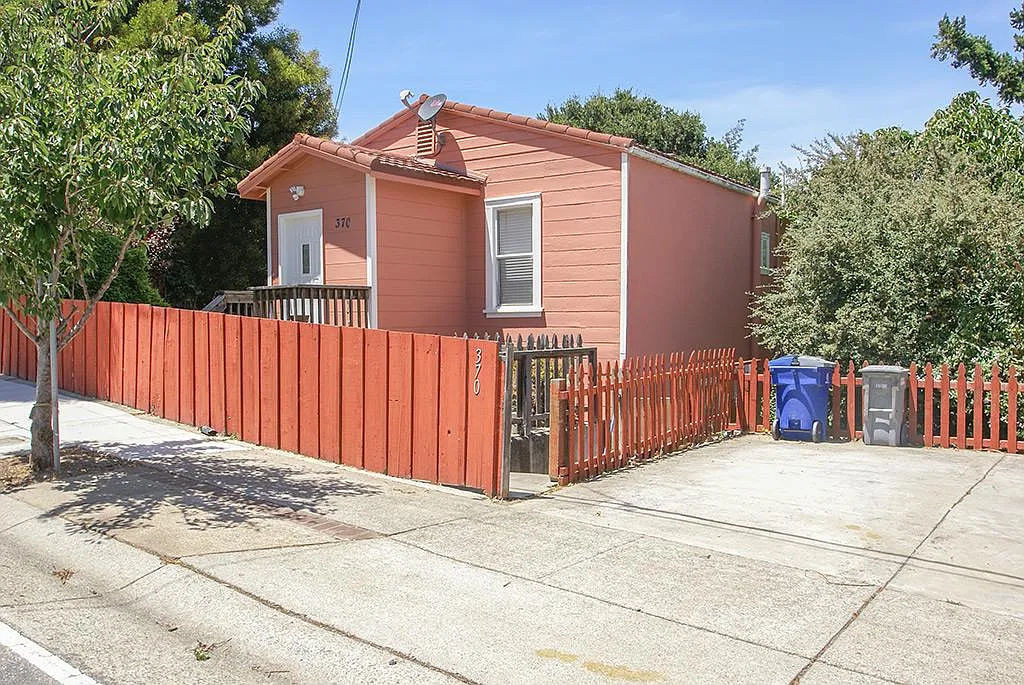 370 Alvarado St photo 1
