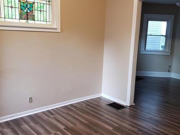 5th image of 2643 Noble Ave