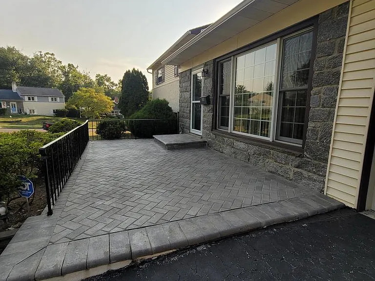 300 Adams Rd — Photo 4