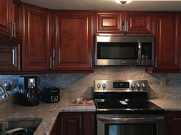 2nd image of 13268 Whitehaven Ln APT 101