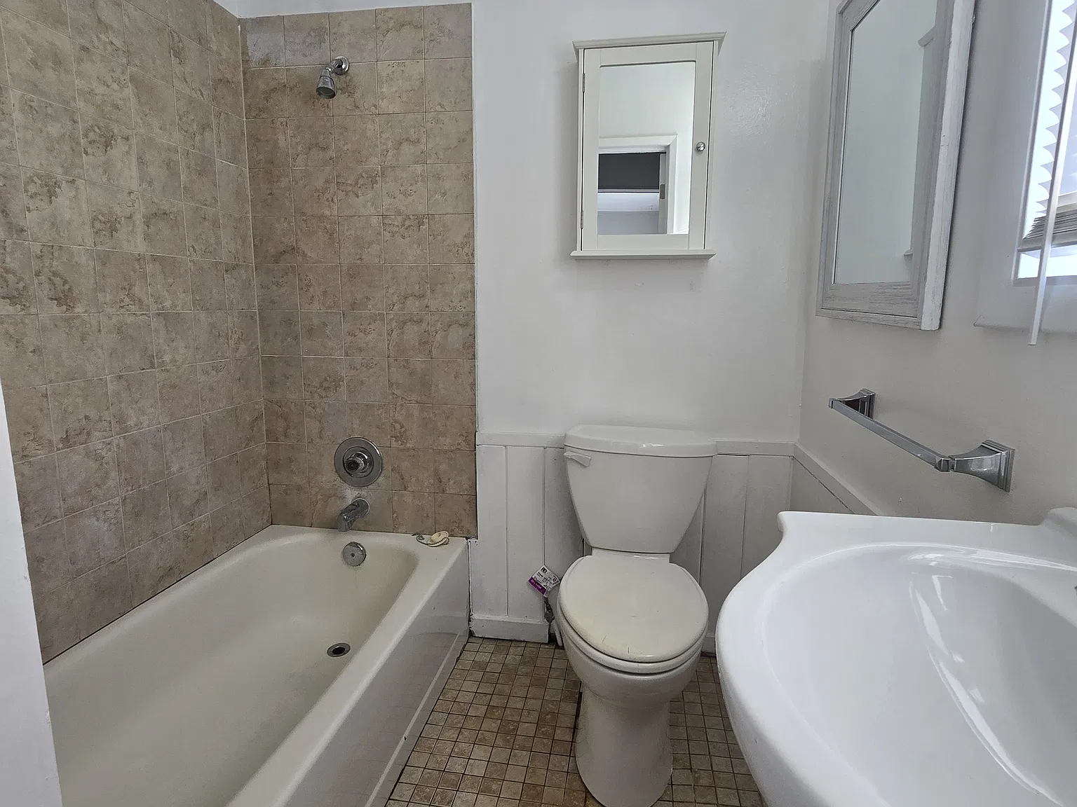 1 bed, 500 sqft, $1,600 — Photo 4