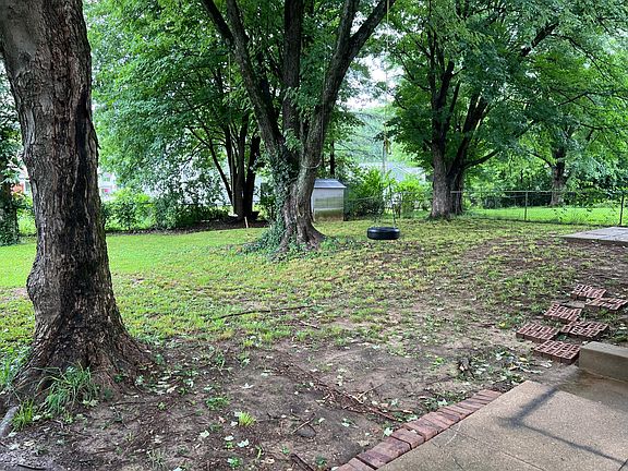 5th image of 4112 Northumberland Dr