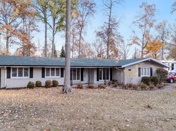 6739 Woodcrest Dr, Fort Wayne, IN 46815