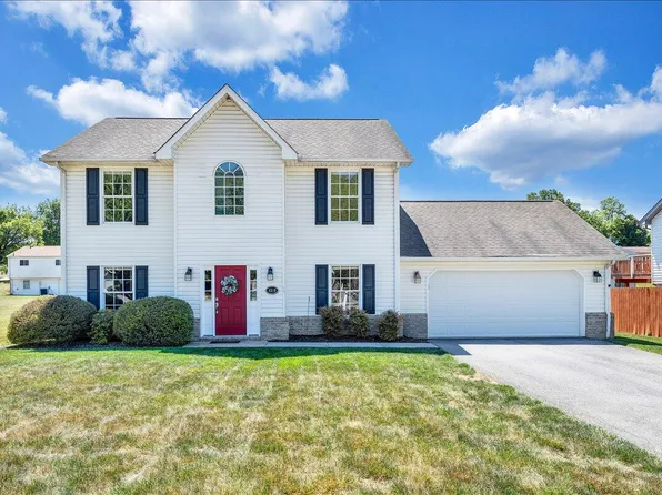 4310 Quail Dr NW, Roanoke, VA 24017