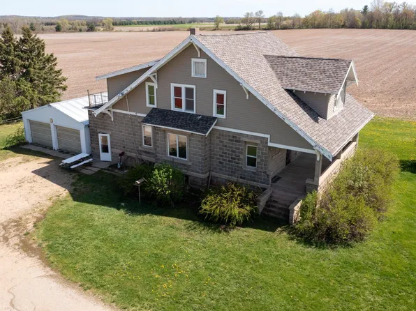 N2396 County Road T, Hortonville, WI 54944