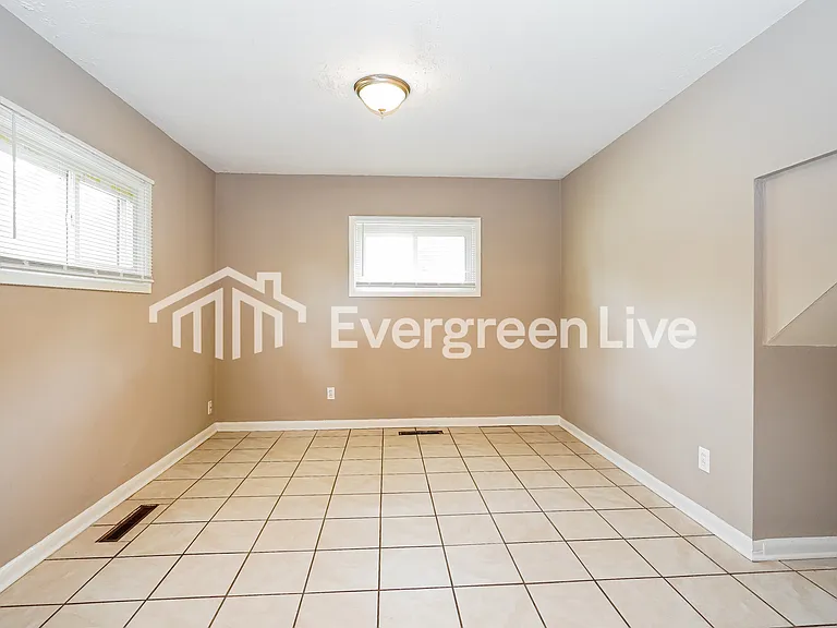 2448 Dawnlight Ave — Photo 6
