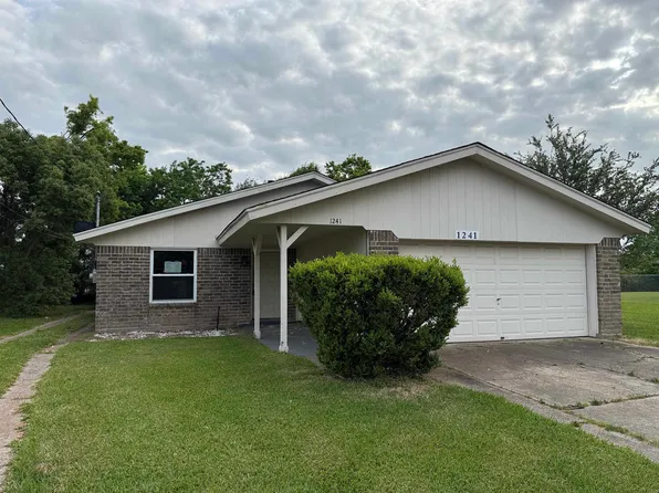 1241 Grannis Ave, Port Arthur, TX 77640