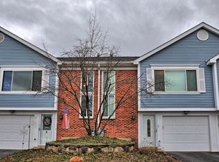 27W209 Providence Ln, Winfield, IL 60190