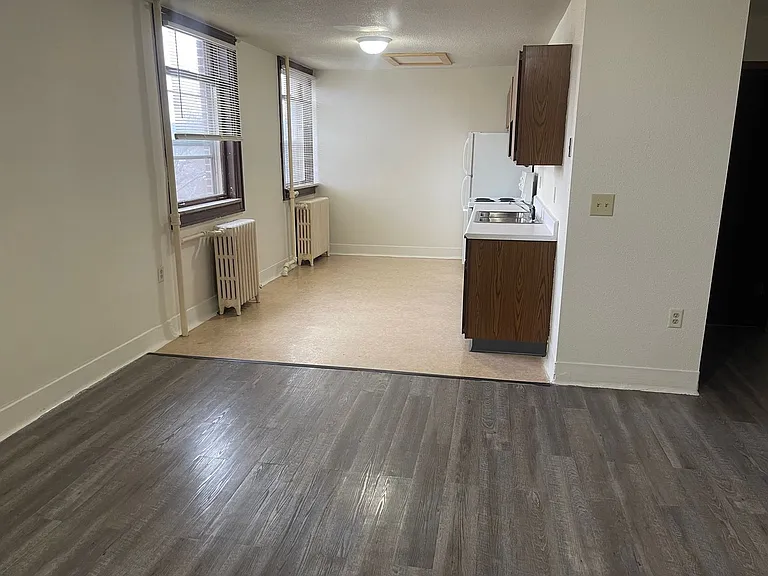 912 Pearl St #217 — Photo 11