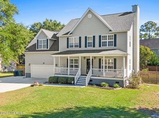 216 Shellbank Dr, Sneads Ferry, NC 28460
