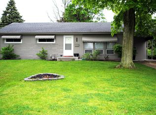 208 Sherwood Way, Bloomington, IL 61701