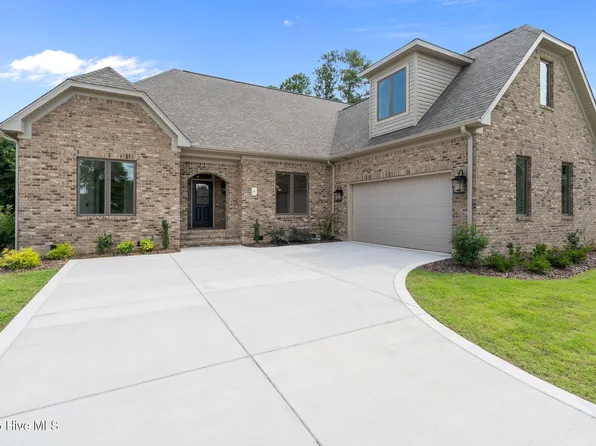 6 Castle Bridge Court, Pinehurst, NC 28374