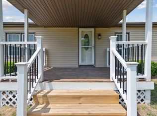 24450 Clark Rd, Belleville, MI 48111