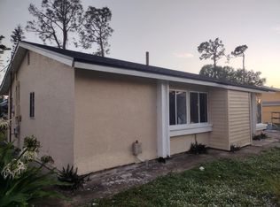 2258 Lakeshore Cir, Pt Charlotte, FL 33952