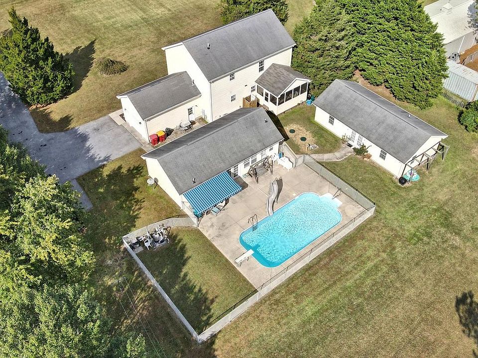 1st image of 28348 Johnson Ln