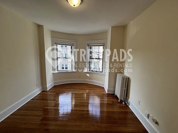 5th image of 1317 Commonwealth Ave #307