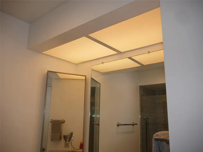 6165 Chesham Dr #5 — Photo 30