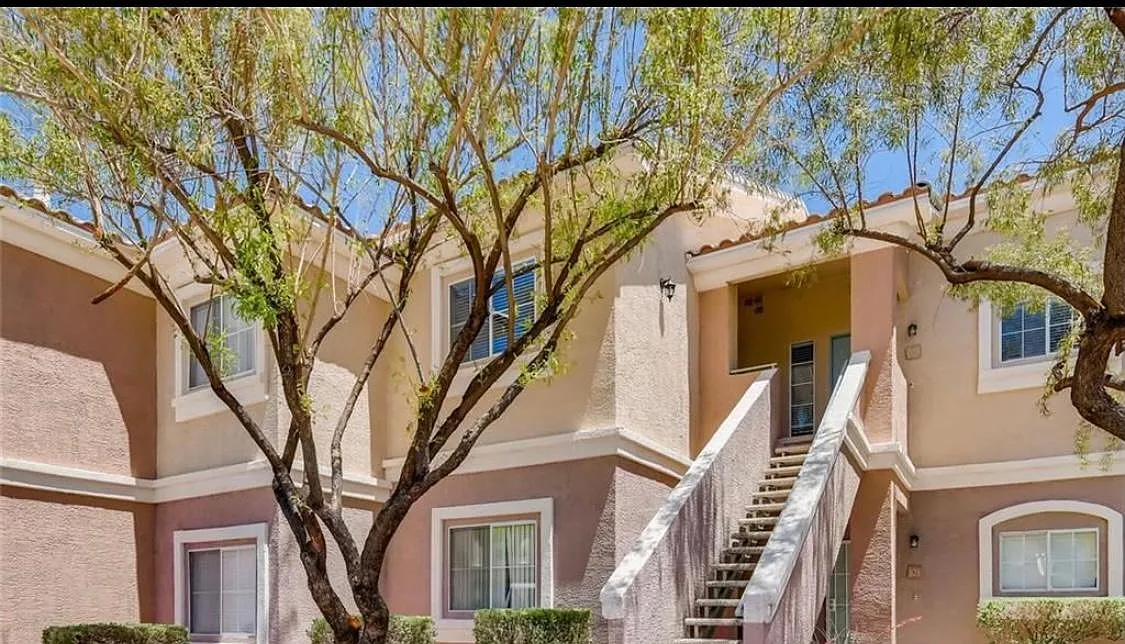 Amber Pine St, Las Vegas — Photo 1