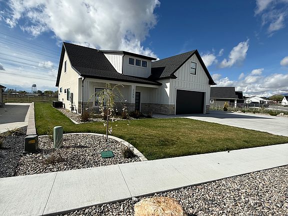 3rd image of 2295 W 3150 S