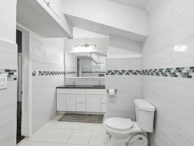 629 Delmar St — Photo 2