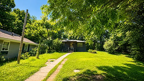 2381 Lindbergh Rd Photo 1