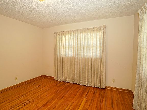 4th image of 248 W Lee Ct