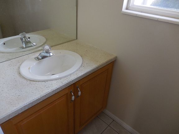 3rd image of 10181 S Ascot Downs Ct