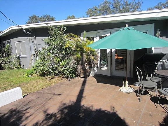 4th image of 2810 Wright Ave