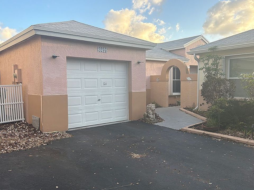 1st image of 4235 SW 72nd Ter