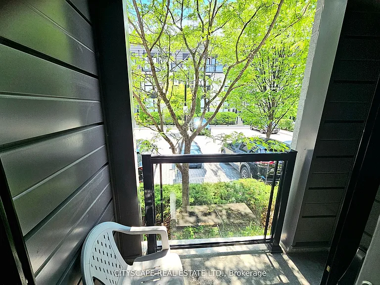 31 Florence St #9 — Photo 20