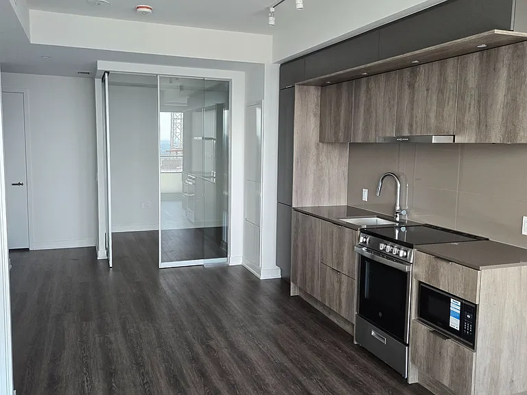 448 Burnhamthorpe Rd W #4701 — Photo 14