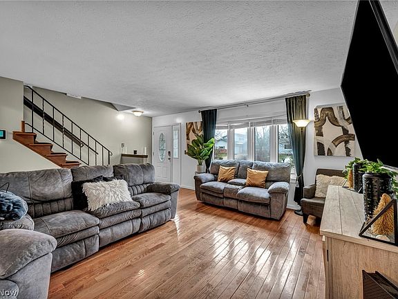 3rd image of 13800 Milo Rd