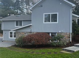 16 Red Coat Rd #C, Westport, CT 06880