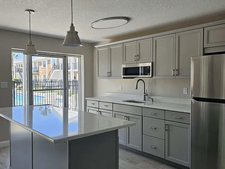 190 E Olmstead Dr #M1 — Photo 37