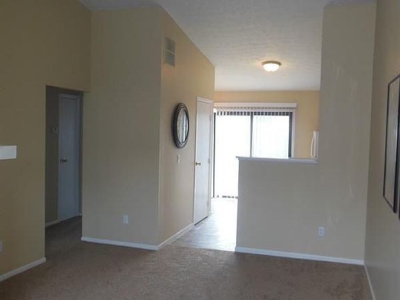 4th image of 801 Timber Way Dr
