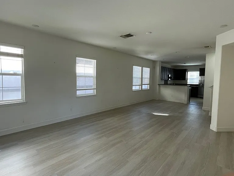 2939 Kobio Dr — Photo 3