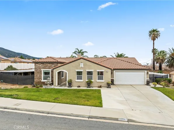 6667 N Ashlynn Way, San Bernardino, CA 92407