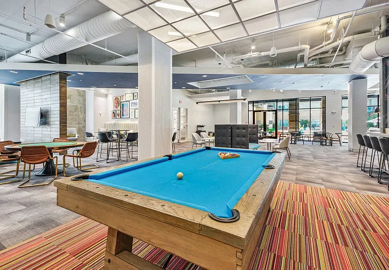 Link Apartments Innovation Quarter — Photo 36