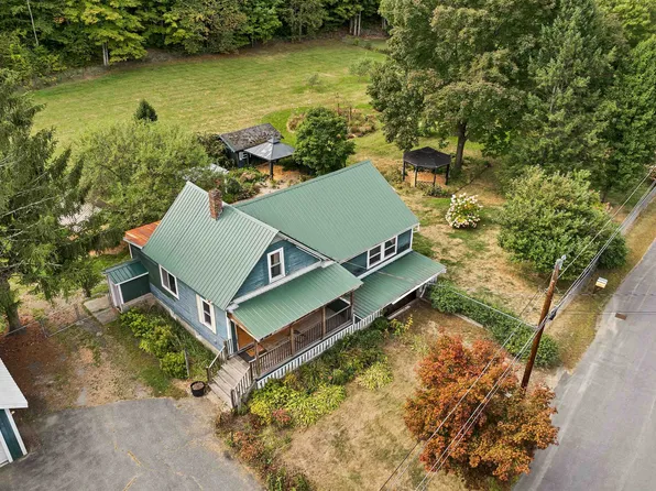 29 Woonsocket Avenue, Claremont, NH 03743