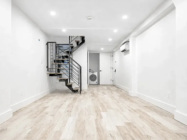 1710 Madison St #1G — Photo 3