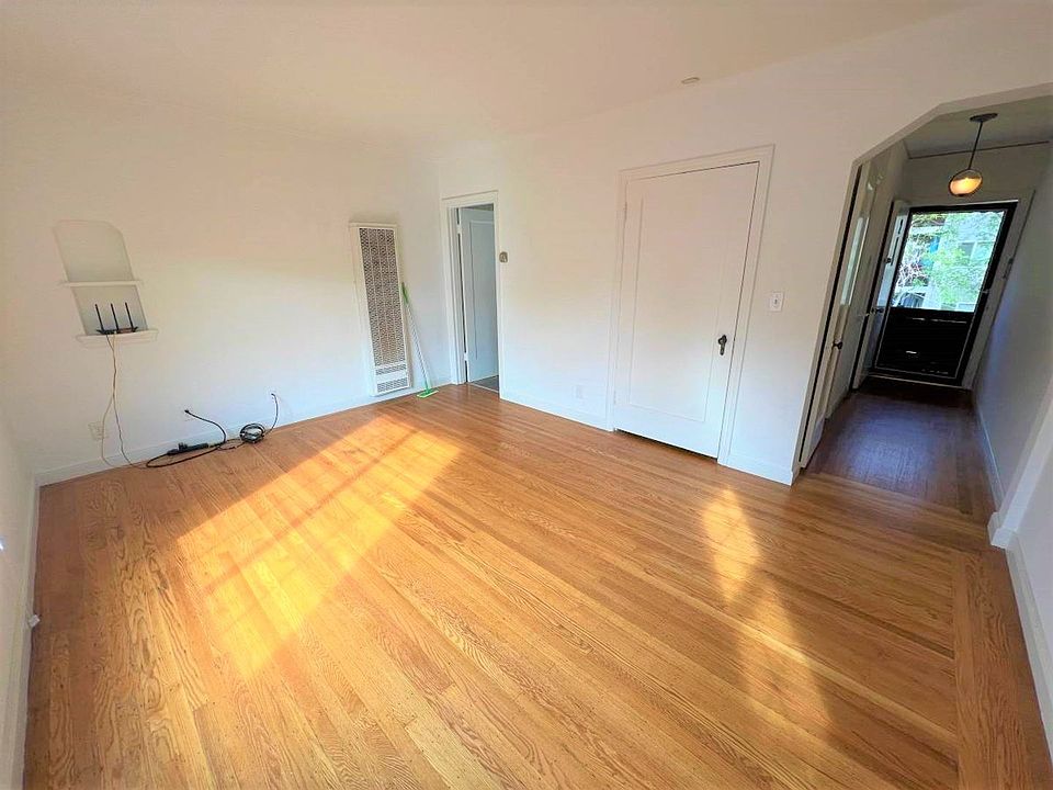 1st image of 1500 Floribunda Ave APT 2