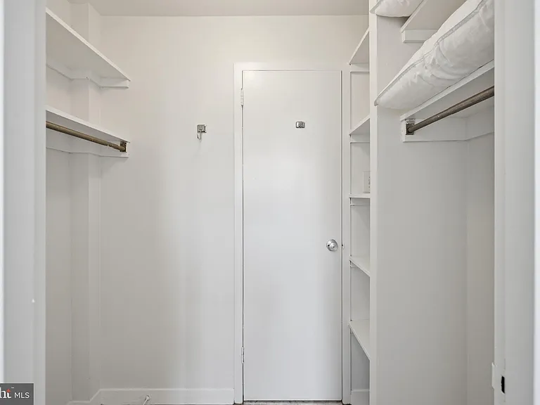 2201 L St NW #805 — Photo 16