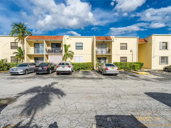 8701 SW 12th St APT 19, Miami, FL 33174