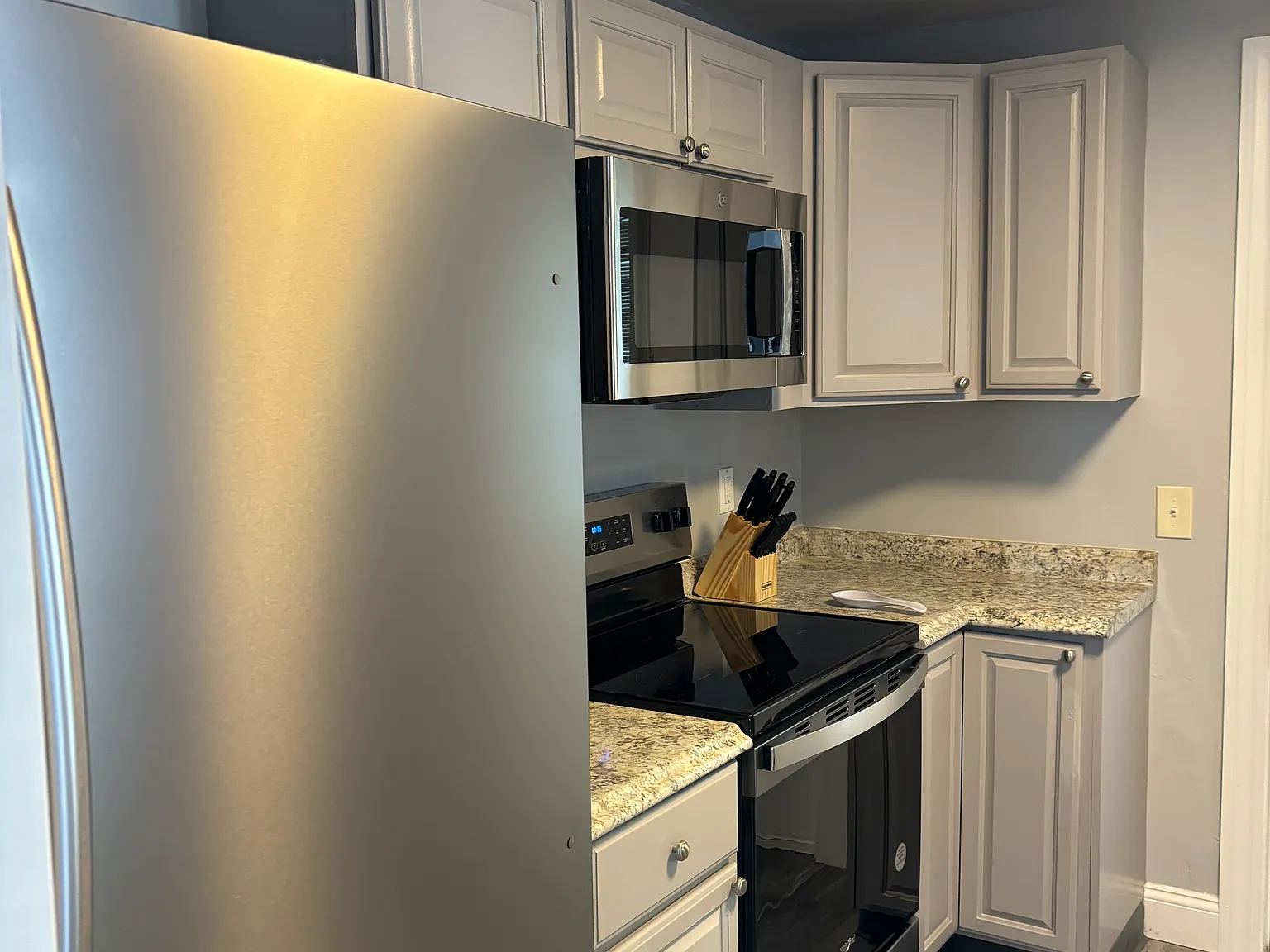 3 bed, $6,500 — Photo 4