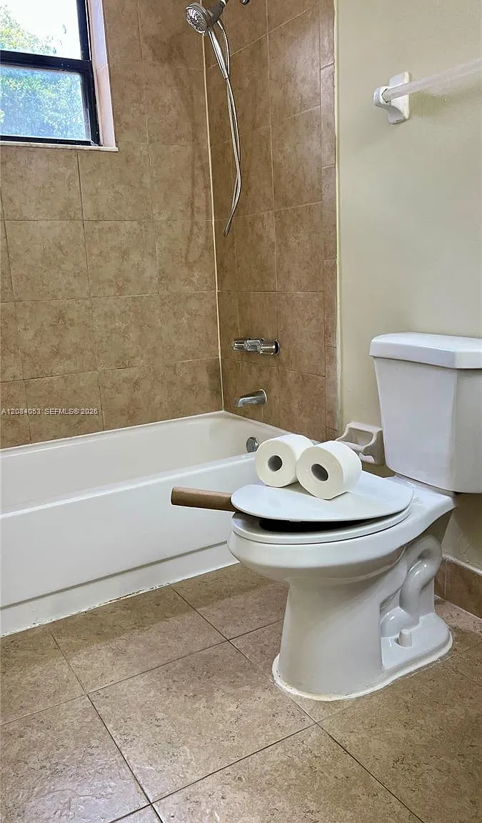 Soleil Lake Condo — Photo 3
