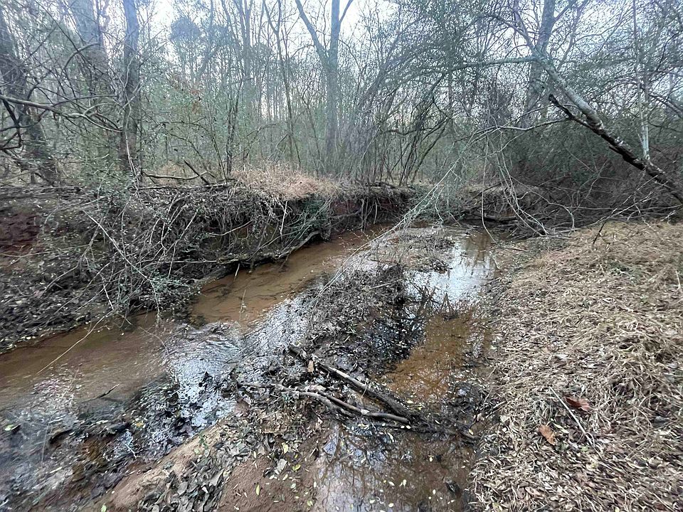 2nd image of Highway 221 N Greenwood Hwy