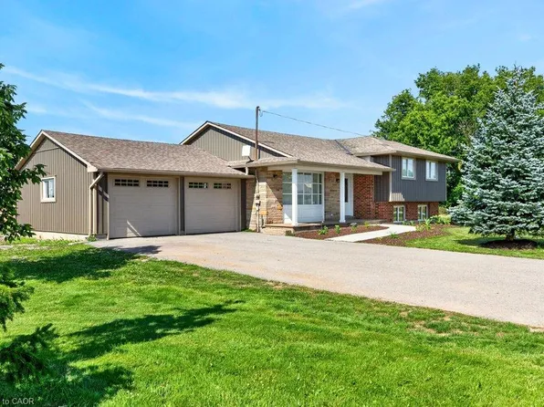 6773 Smithville Rd, West Lincoln, ON L0R 2A0
