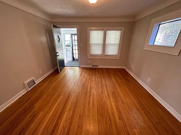 2nd image of 456 E Lewiston Ave APT A