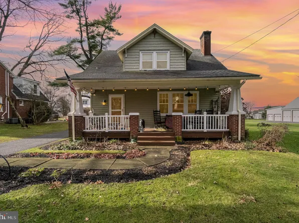 1546 Lampeter Rd, Lancaster, PA 17602